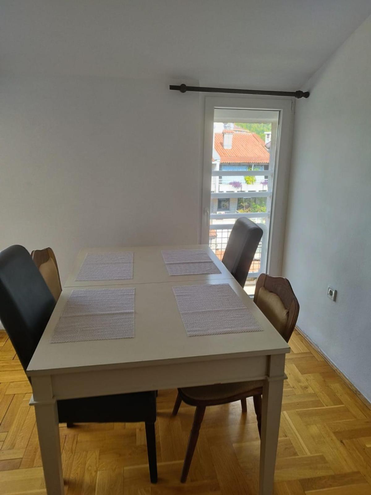 Appartement Apartman Senka 2 à Podgorica Extérieur photo
