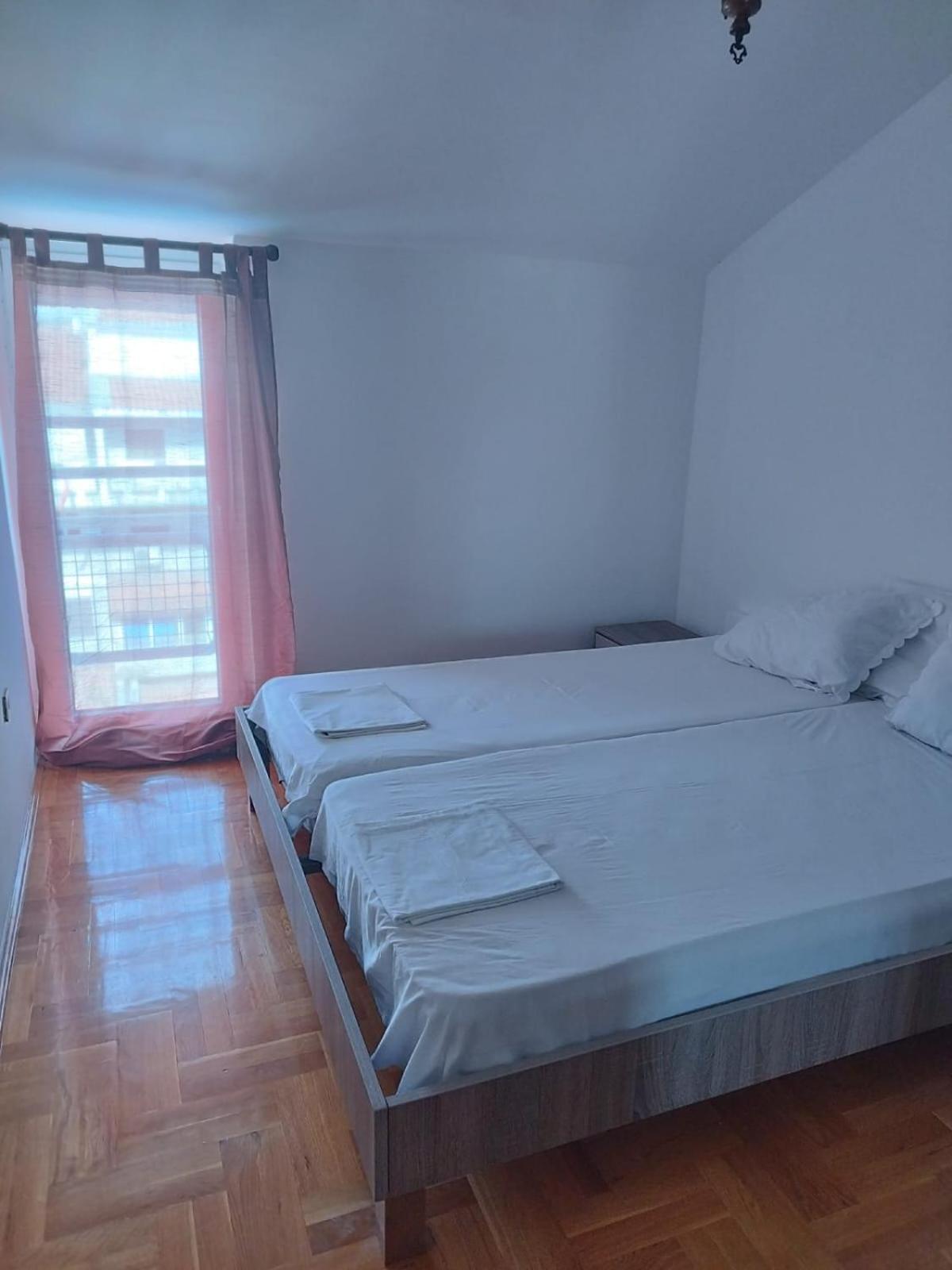 Appartement Apartman Senka 2 à Podgorica Extérieur photo